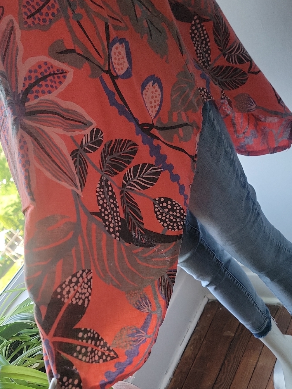 Women’s Floral V-Neck Tunic Top in Coral - Picture 6 of 12